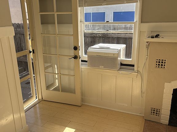 2nd image of 111 8th St APT B