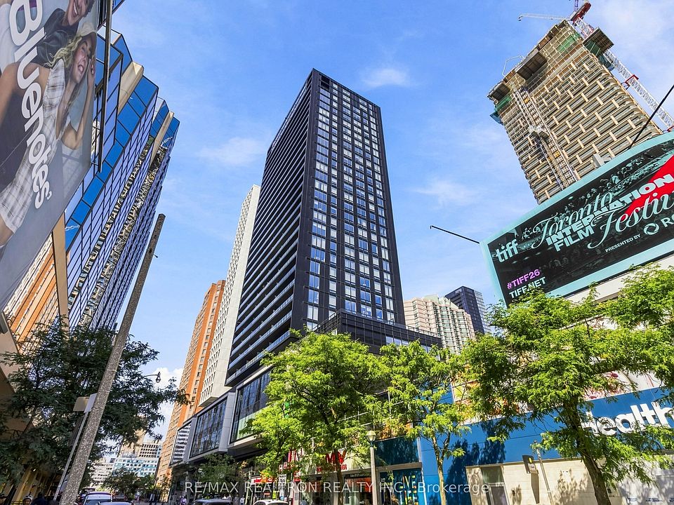 1st image of 20 Edward St #813