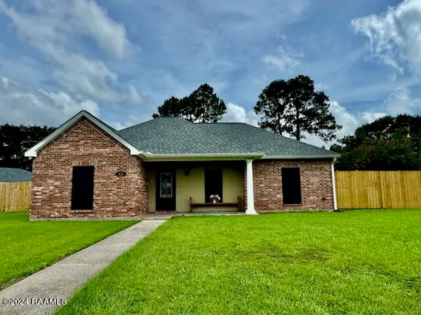 806 Dartez Dr, New Iberia, LA 70563