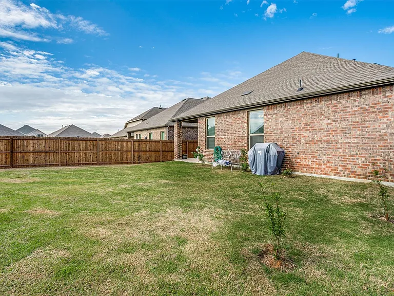 3208 Brady Starr Dr — Photo 23