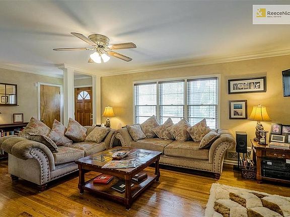 4th image of 4901 Outlook St