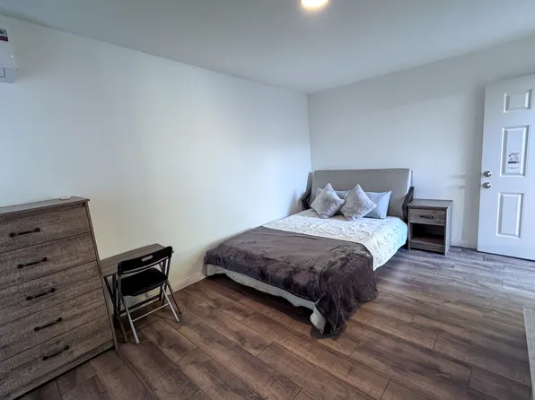 20231 Hartland St, Winnetka, CA 91306