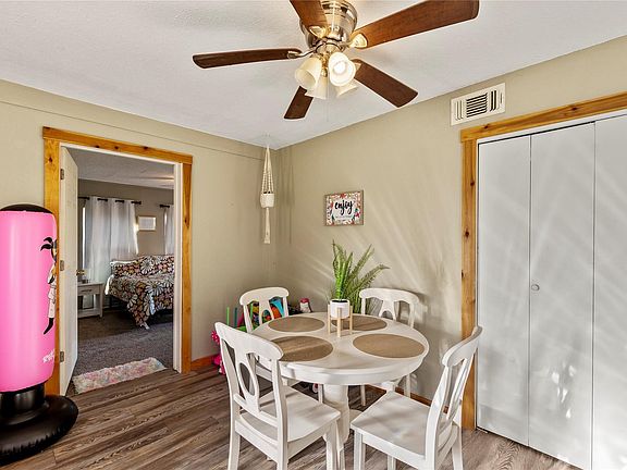 5th image of 303 Whispering Oaks Trl