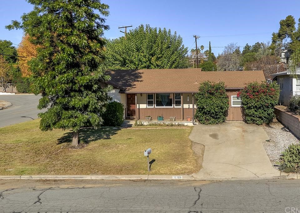 1st image of 31366 Sierra Linda St