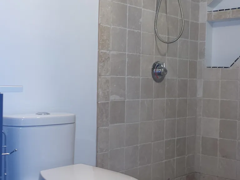 13, Bathroom
