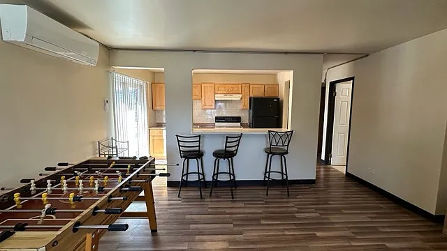 1873 N Green Ln N #2B — Photo 1