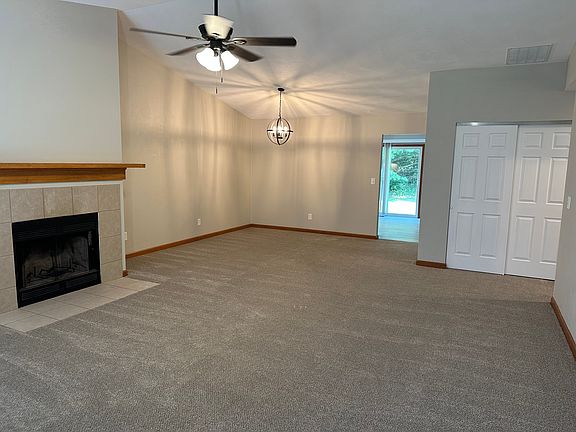2nd image of 1479 Owl Creek Ln