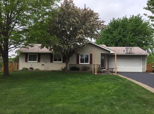 1415 Carriage Ln S, Cambridge, MN 55008