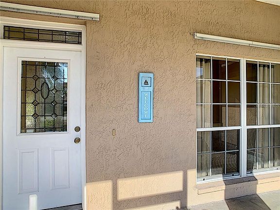 3rd image of 11082 Greenway Ave