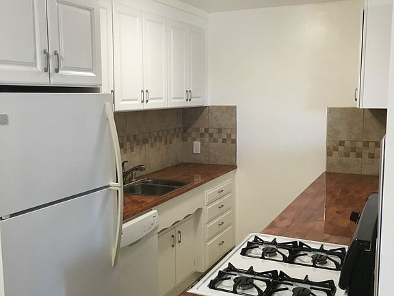 4th image of 4009 33rd St #76804e6ac