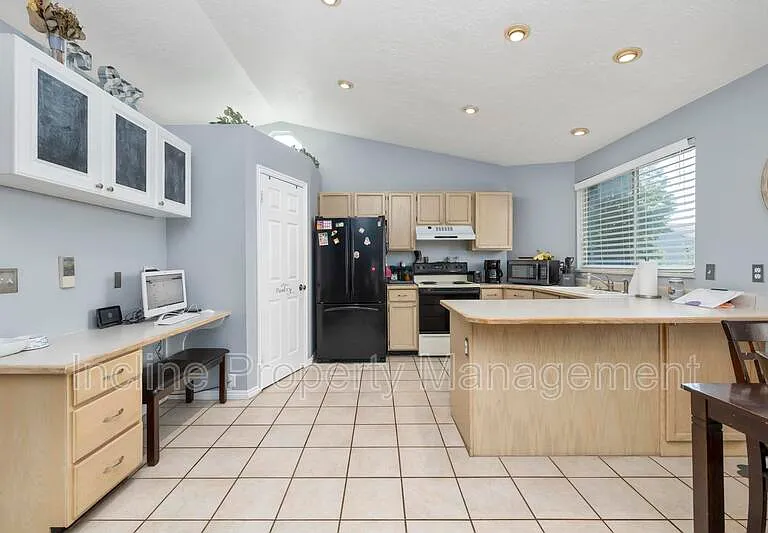 4113 W Cheltonham Way — Photo 5