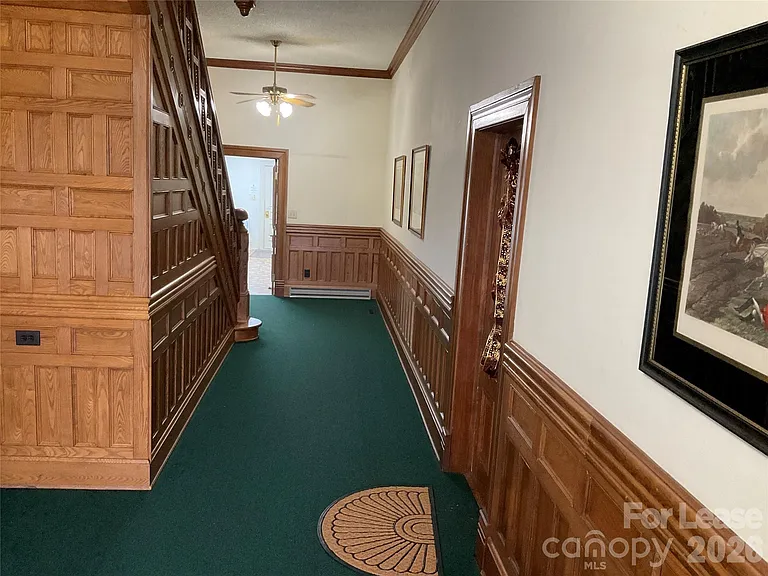 409 N Main St #6 — Photo 4