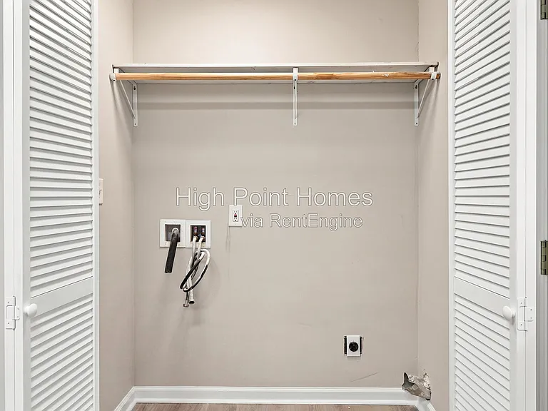 3408 Jones St #1 — Photo 12