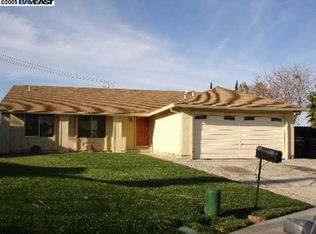 1951 W McPeak Ct, Tracy, CA