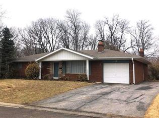409 Willowbrook Ln, Collinsville, IL 62234
