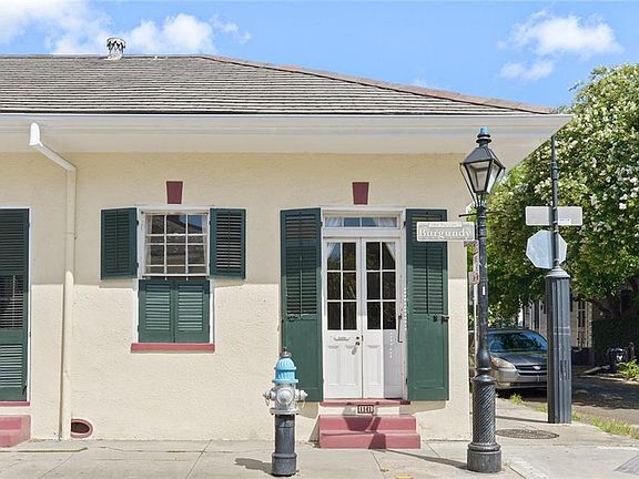 2nd image of 1141 Burgundy St Unit 1141