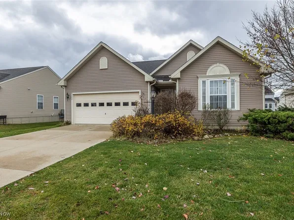 5222 Autumnwood Ln, Brunswick, OH 44212