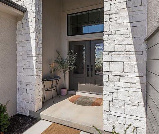 4th image of 13305 Golden Oak Cir