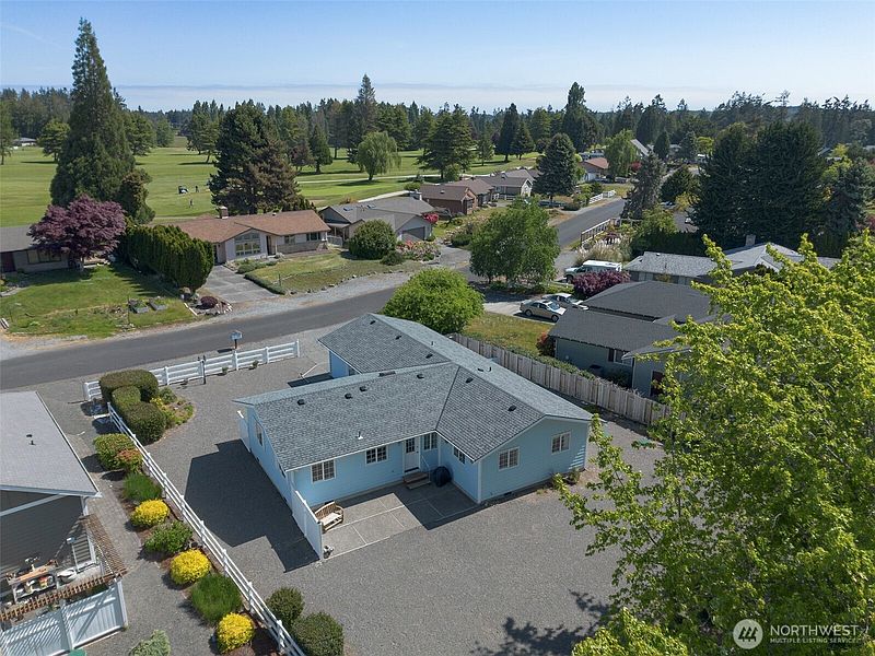 2nd image of 251 Meadowlark Lane