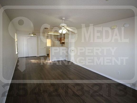 2nd image of 1408 Dugger Cir APT A