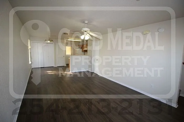 1408 Dugger Cir #A — Photo 2