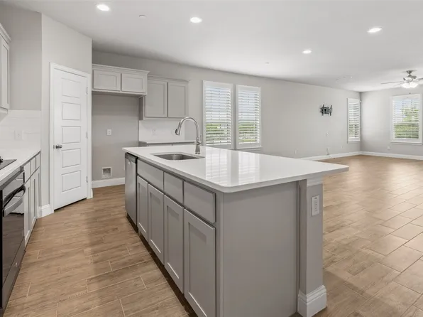 6020 Bursey Rd, Watauga, TX 76148