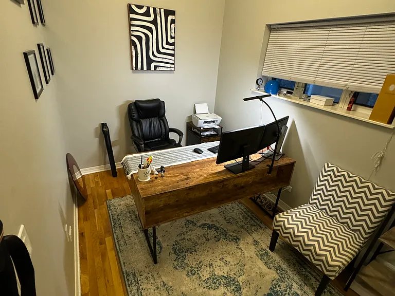 1245 N Rockwell St #1 — Photo 16