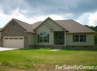 67 Chapel Hill Dr, Crossville, TN 38555