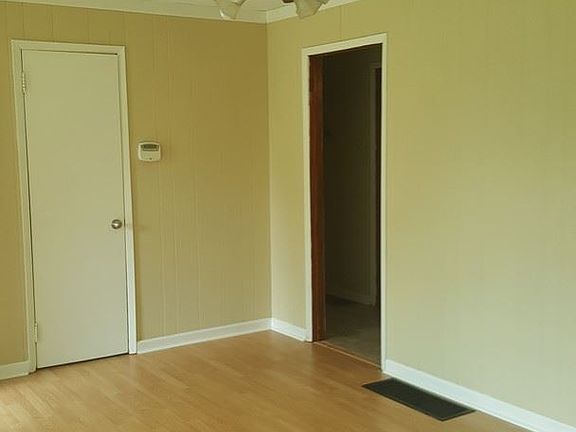 3rd image of 5058 Lucile Ave SE