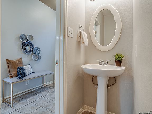 4th image of 22806 San Saba Bluff