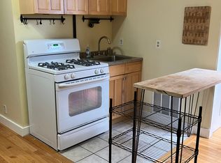 5 1/2 Rear Buffum St #3, Salem, MA 01970