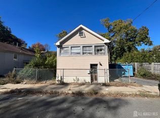 10 Pergola Ave, Jamesburg, NJ 08831