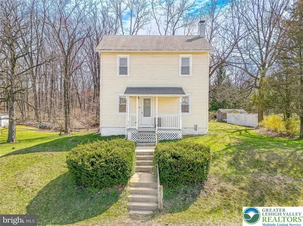 638 State St, Mertztown, PA 19539