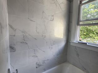 153 Dover St #2B, New Haven, CT 06513