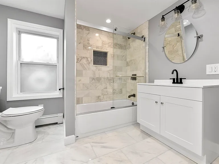 176 Emerson St — Photo 5