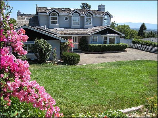 www.tarzoom.com/SanJoseHouse.html