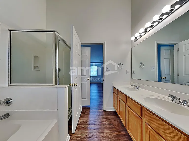 214 Long Creek Pkwy — Photo 9