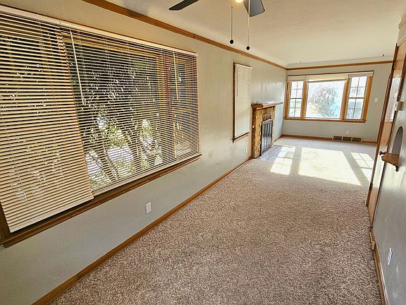 4th image of 548 Arlington Ave #1