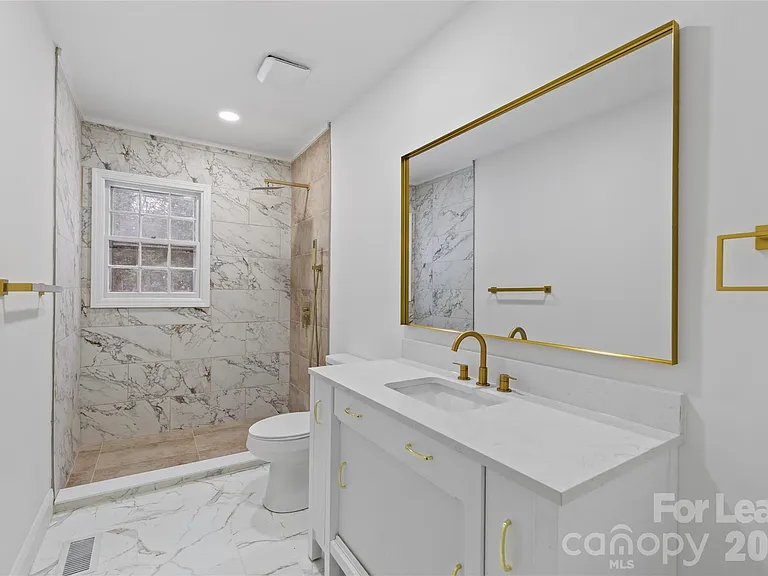 631 Townsend Ave — Photo 23
