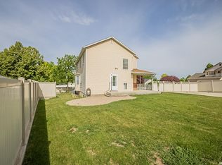 555 W 3700 S, Syracuse, UT 84075