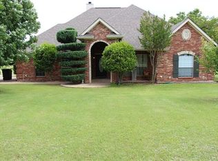 409 Valley View Ct, Rio Vista, TX 76093