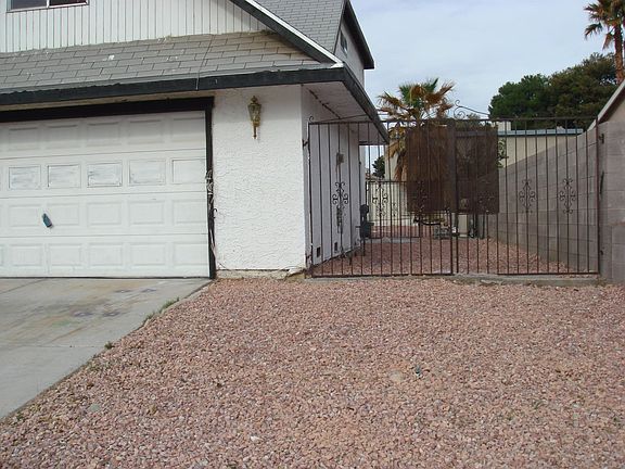 2nd image of 4015 Arrowood Dr