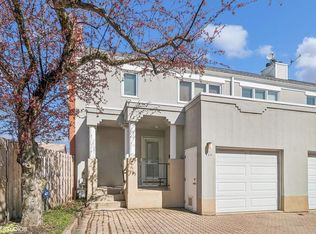 844 S Morgan St, Chicago, IL 60607