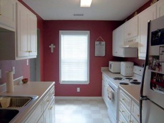 3rd image of 134 Saint Kitts Ct