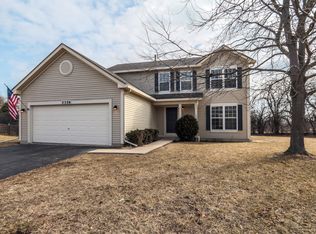 2526 Wild Dunes Ct, Aurora, IL 60503