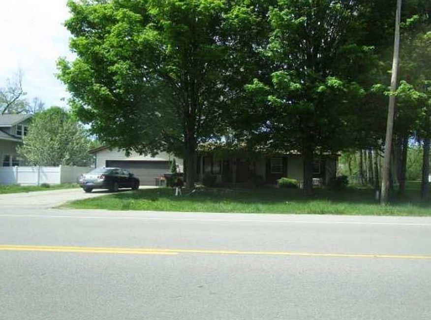 2nd image of 565 Port Sheldon St