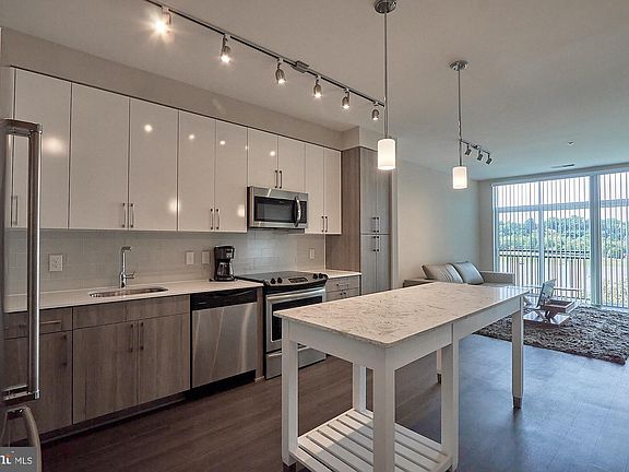 4th image of 145 Riverhaven Dr Unit 515
