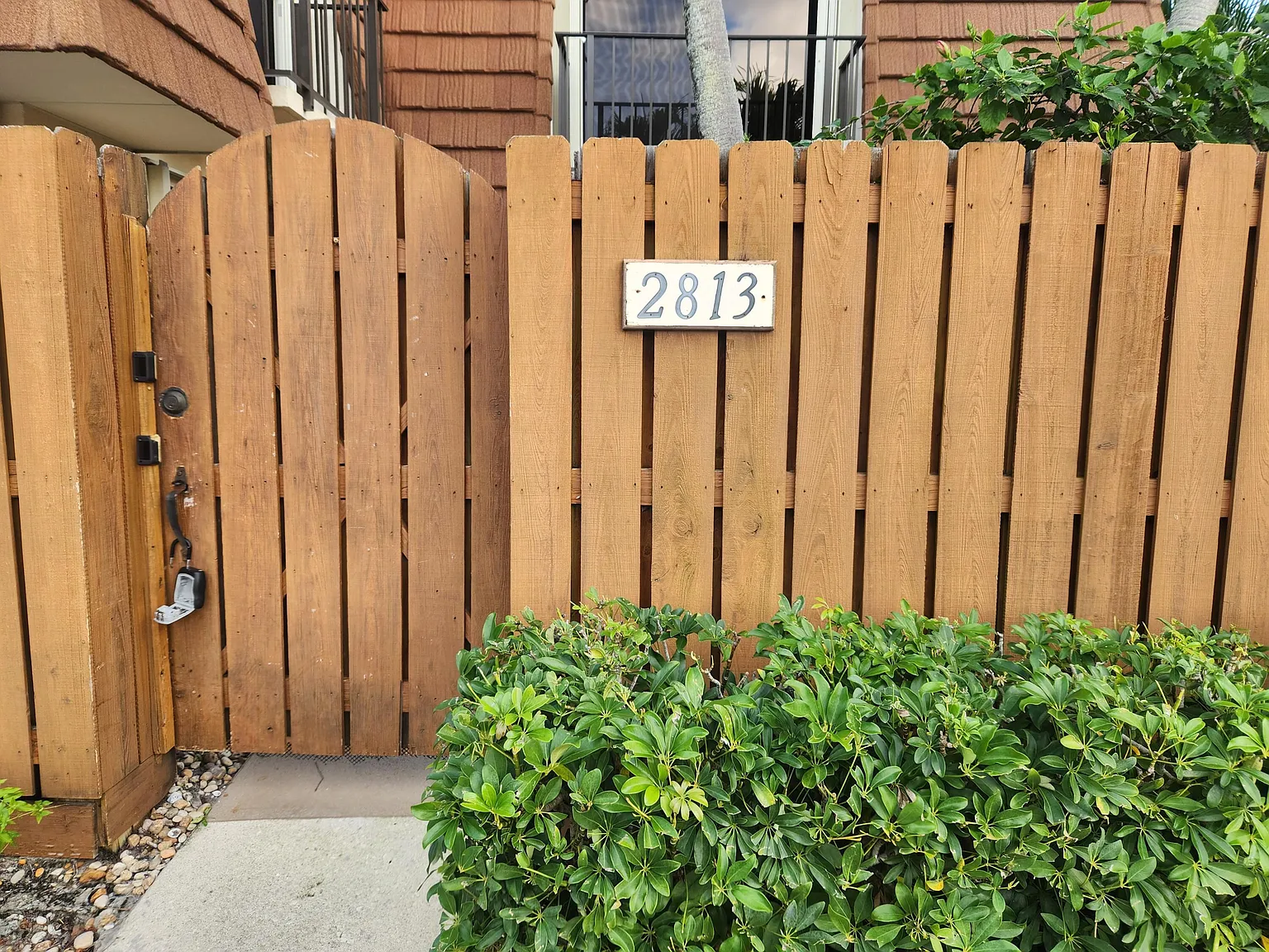 2 bed, 2.5 bath, 1236 sqft, $3,400 — Photo 2