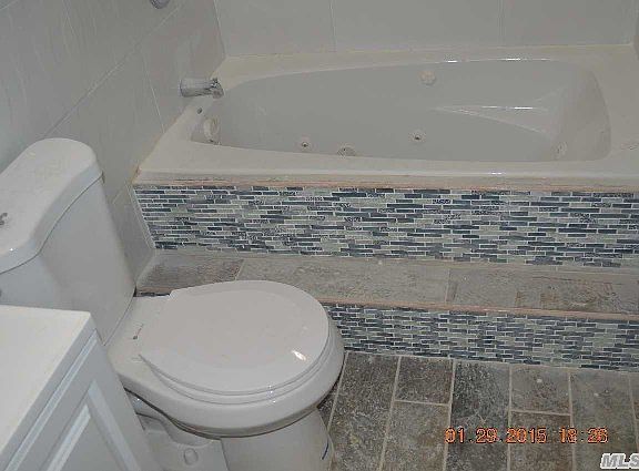 5th image of 18619 104th Ave