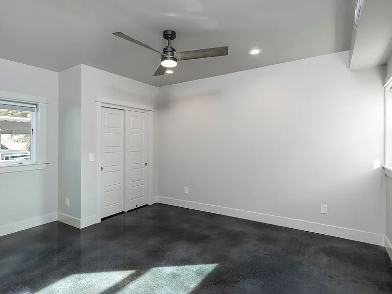 402 W Roosevelt St #203 — Photo 8